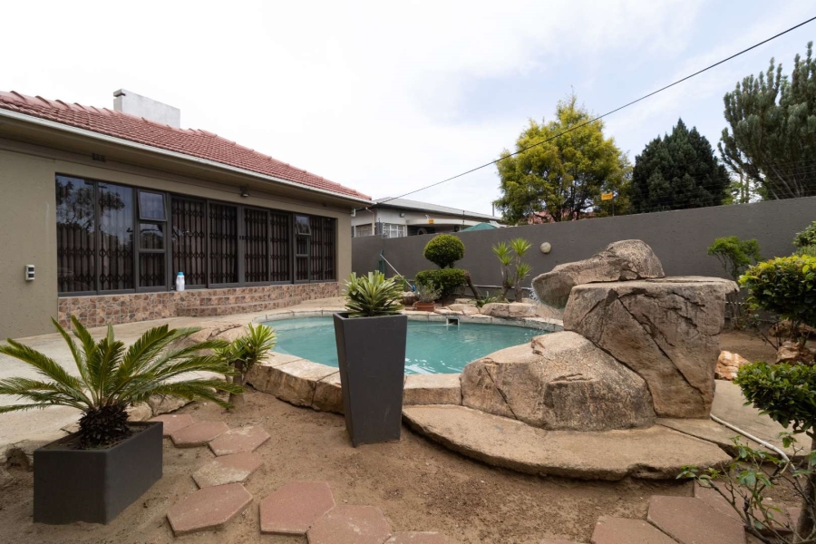 3 Bedroom Property for Sale in The Hill Gauteng