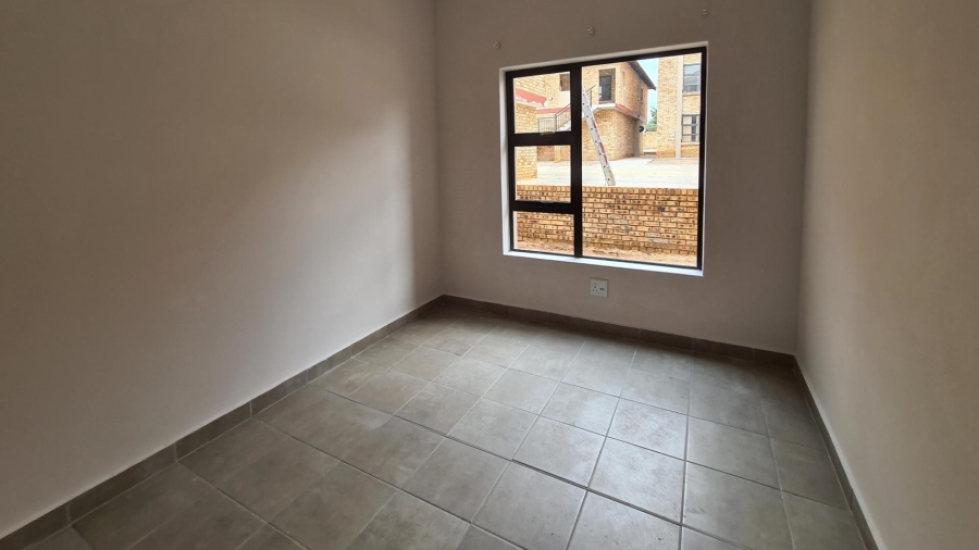 3 Bedroom Property for Sale in Wierdapark Gauteng