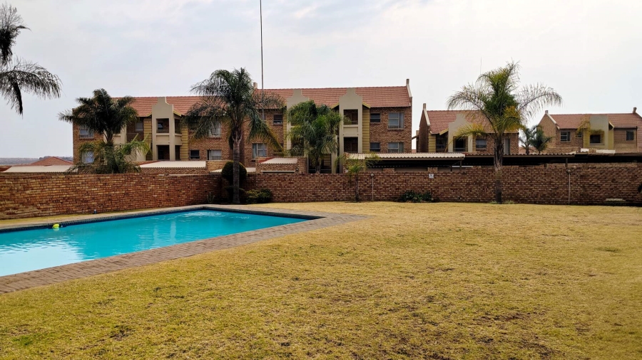 To Let 2 Bedroom Property for Rent in Celtisdal Gauteng