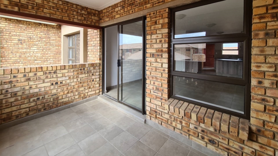 To Let 2 Bedroom Property for Rent in Wierdapark Gauteng