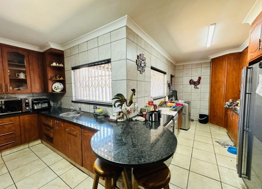 3 Bedroom Property for Sale in Verwoerdpark Gauteng