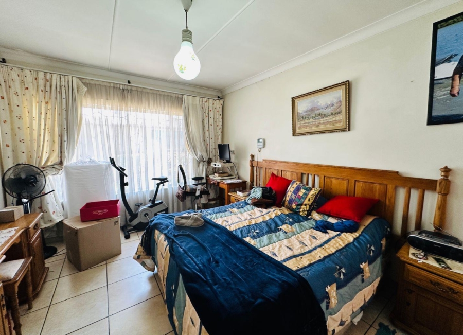 3 Bedroom Property for Sale in Verwoerdpark Gauteng