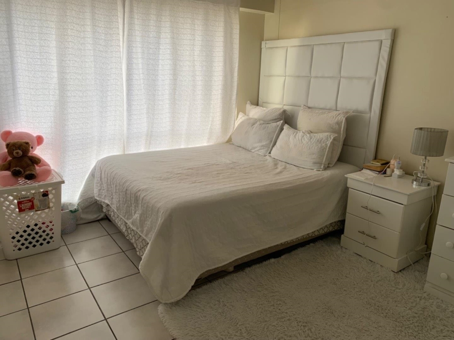 2 Bedroom Property for Sale in Waterkloof Glen Gauteng