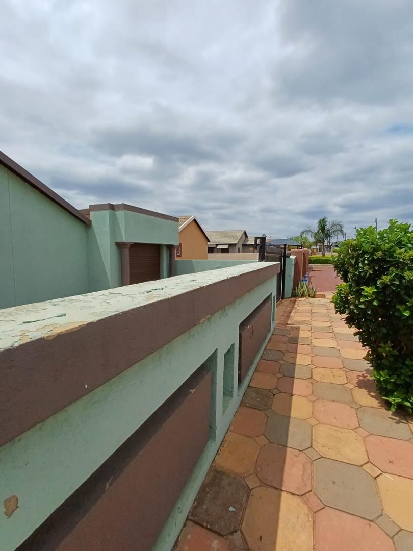 2 Bedroom Property for Sale in Mamelodi East Gauteng