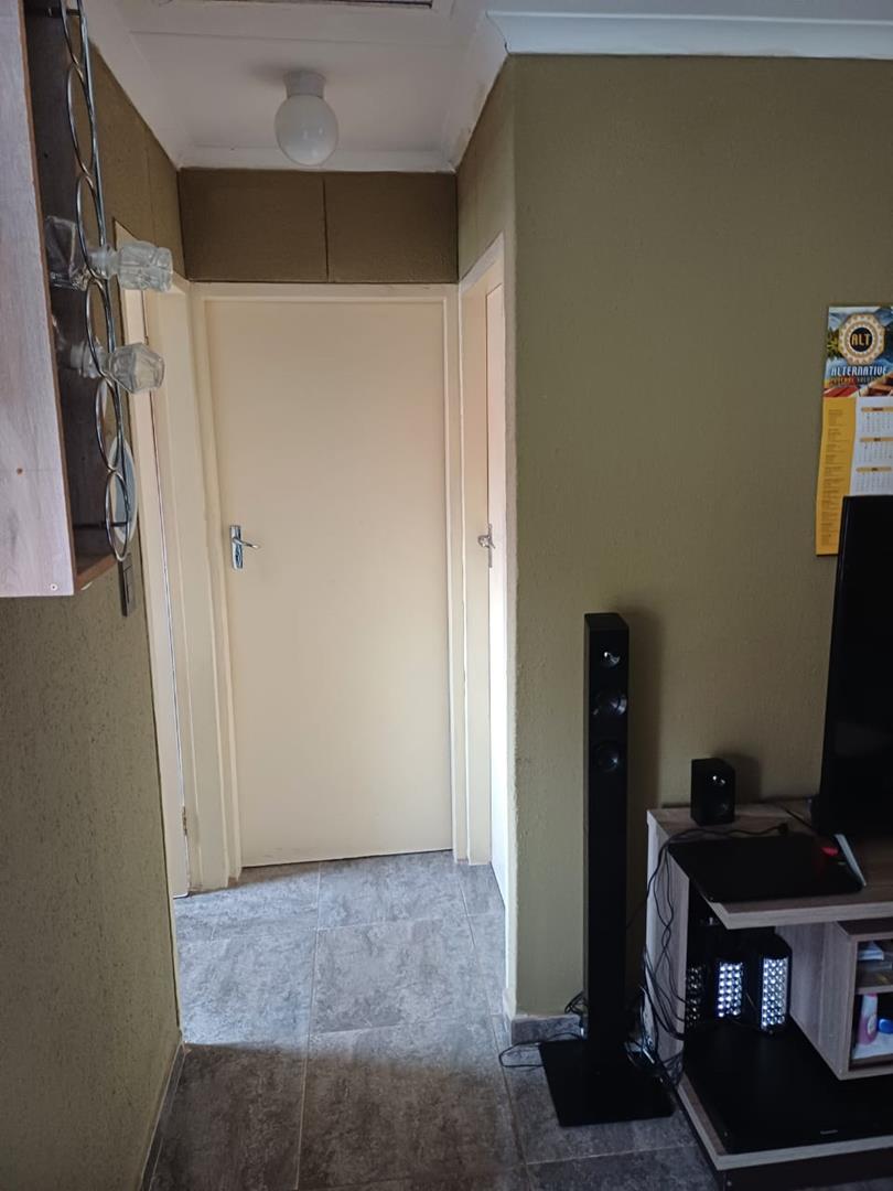2 Bedroom Property for Sale in Mamelodi East Gauteng
