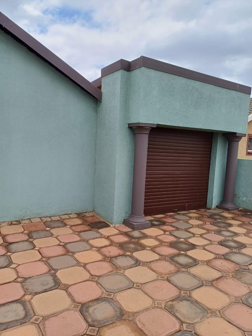 2 Bedroom Property for Sale in Mamelodi East Gauteng