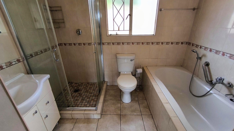 To Let 1 Bedroom Property for Rent in Brackenhurst Gauteng