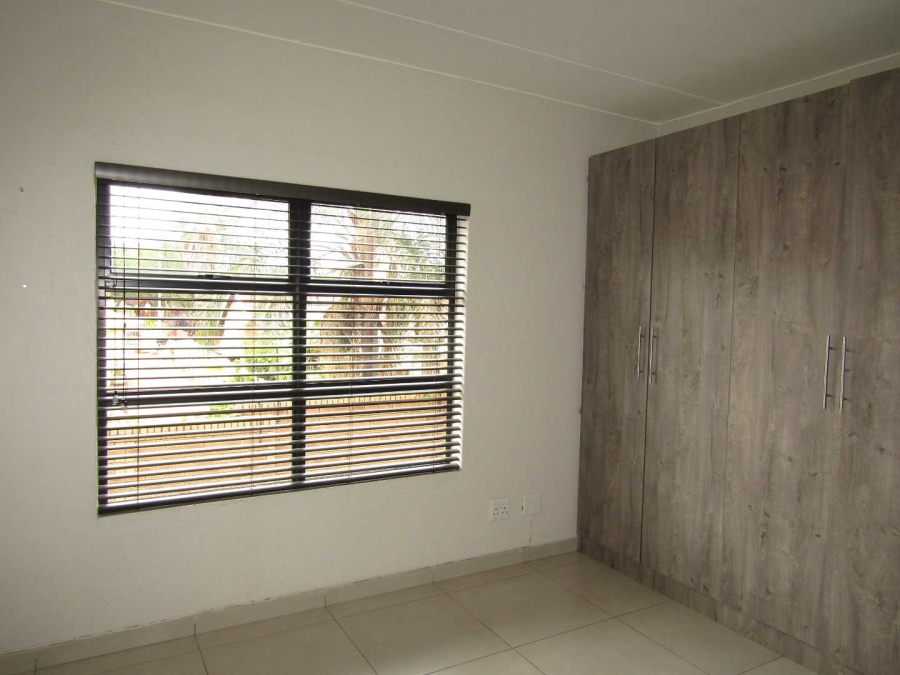 To Let 3 Bedroom Property for Rent in Bardene Gauteng