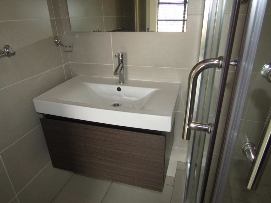 To Let 3 Bedroom Property for Rent in Bardene Gauteng