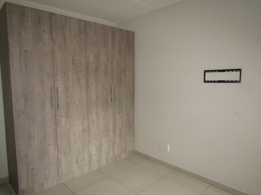 To Let 3 Bedroom Property for Rent in Bardene Gauteng