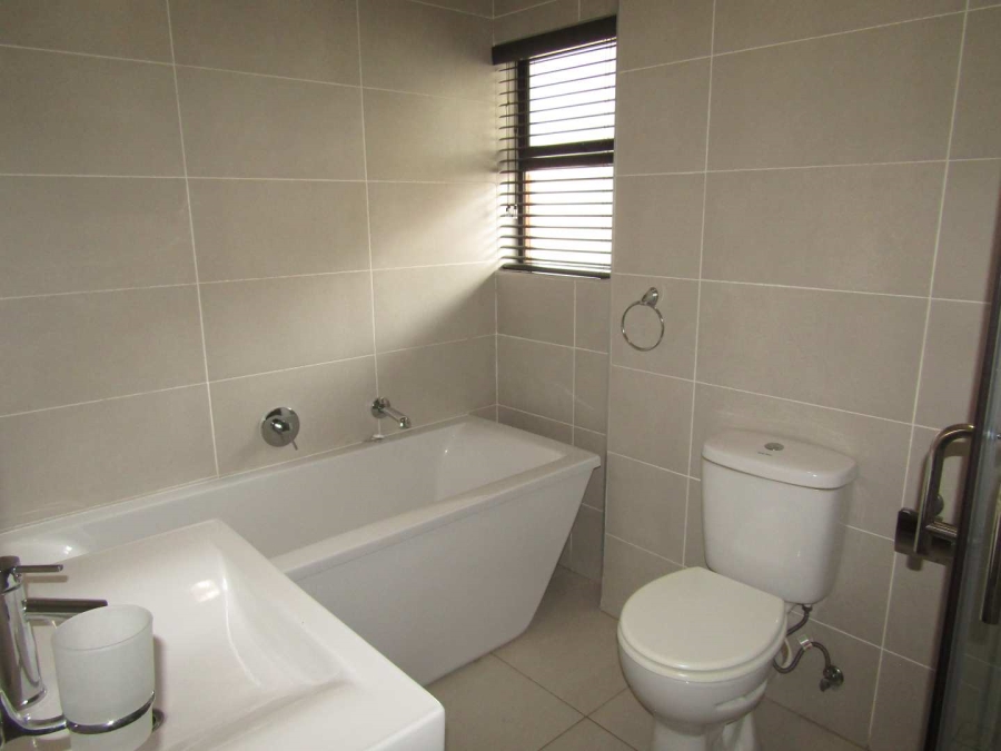 To Let 3 Bedroom Property for Rent in Bardene Gauteng