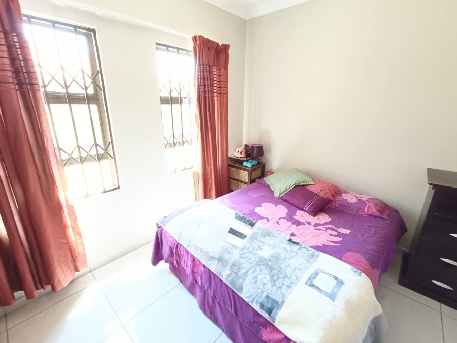4 Bedroom Property for Sale in Die Hoewes Gauteng