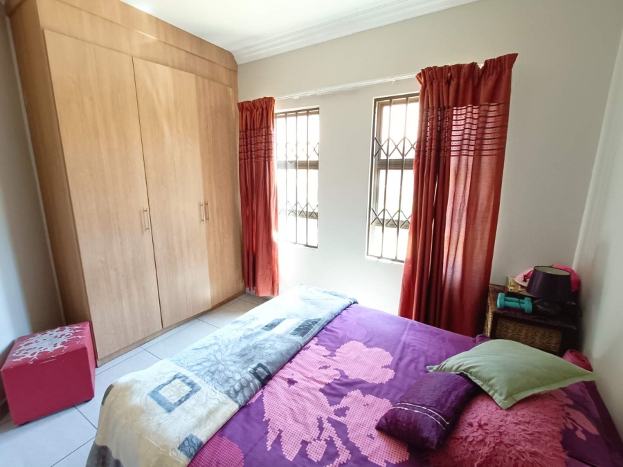 4 Bedroom Property for Sale in Die Hoewes Gauteng