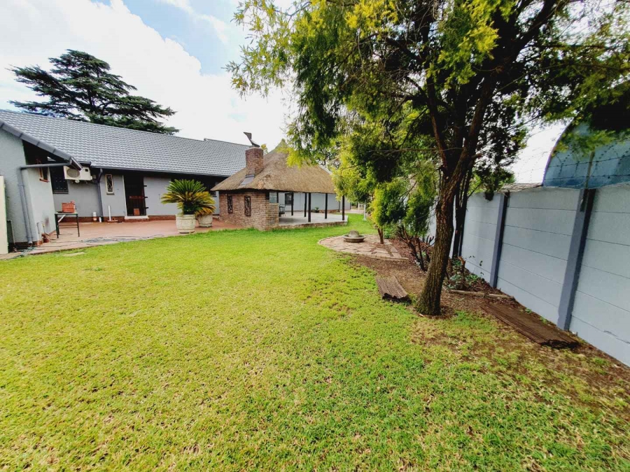 3 Bedroom Property for Sale in Brackenhurst Gauteng