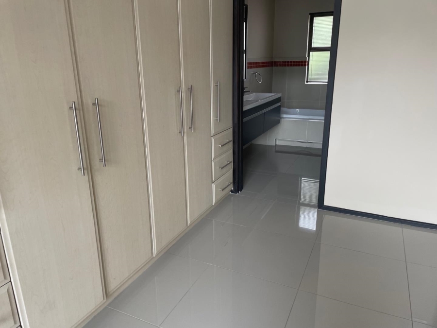 To Let 2 Bedroom Property for Rent in Melrose North Gauteng