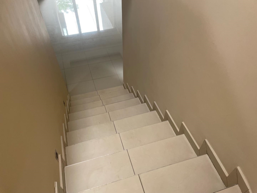To Let 2 Bedroom Property for Rent in Melrose North Gauteng