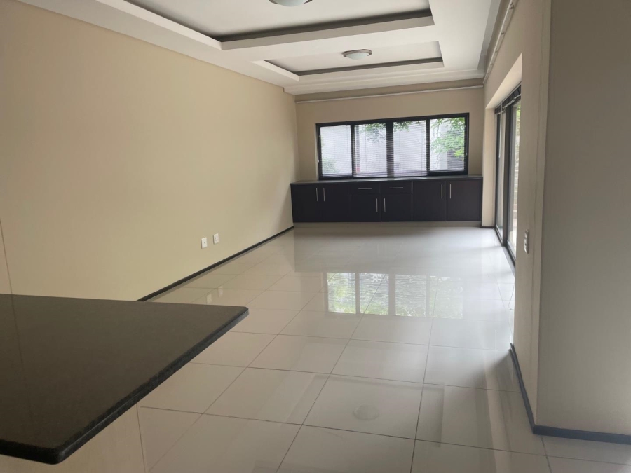 To Let 2 Bedroom Property for Rent in Melrose North Gauteng