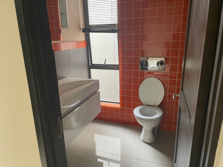 To Let 2 Bedroom Property for Rent in Melrose North Gauteng