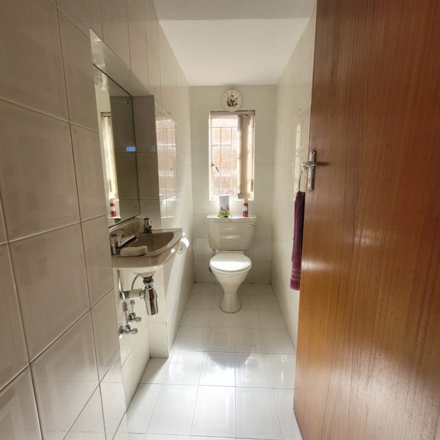 3 Bedroom Property for Sale in Selwyn Gauteng