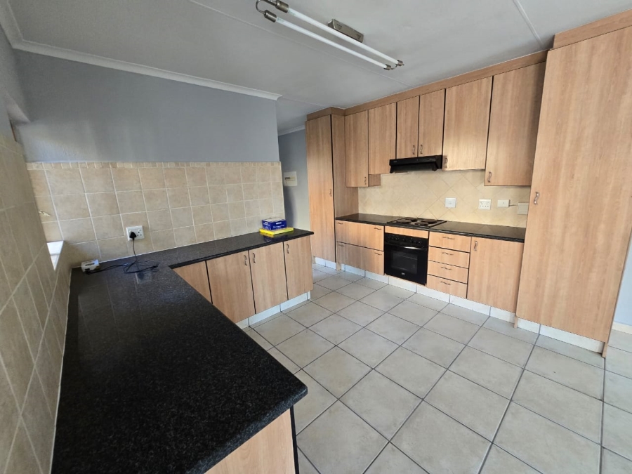 4 Bedroom Property for Sale in Thatchfield Estate Gauteng