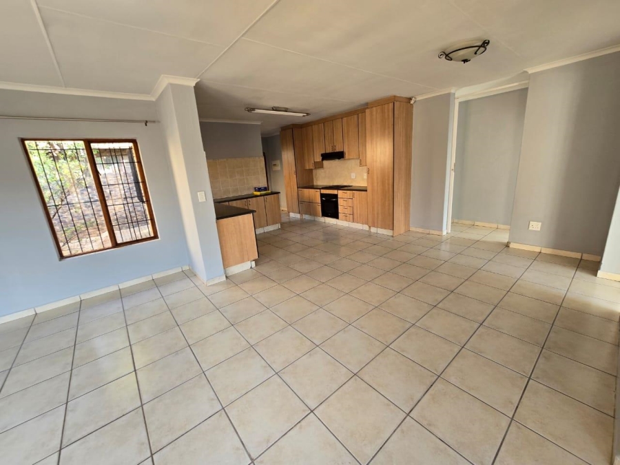 4 Bedroom Property for Sale in Thatchfield Estate Gauteng