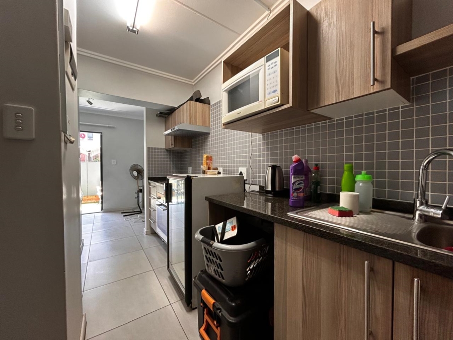 1 Bedroom Property for Sale in Sebenza Gauteng