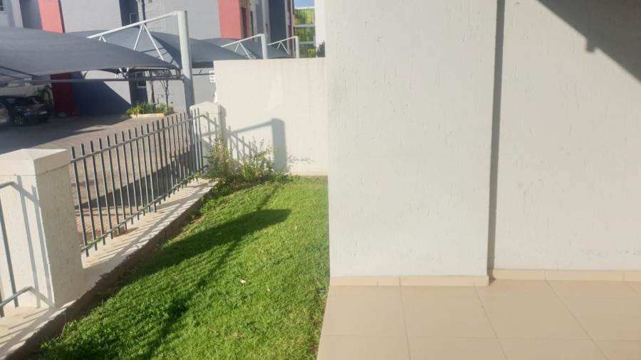 To Let 2 Bedroom Property for Rent in Ferndale Gauteng