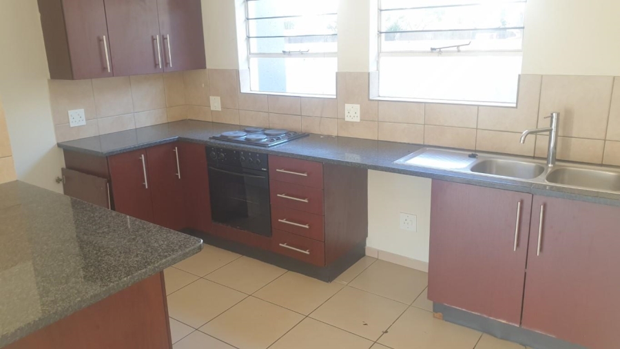 To Let 2 Bedroom Property for Rent in Ferndale Gauteng