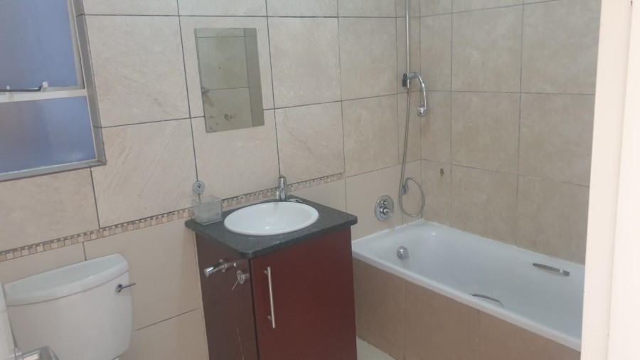 To Let 2 Bedroom Property for Rent in Ferndale Gauteng