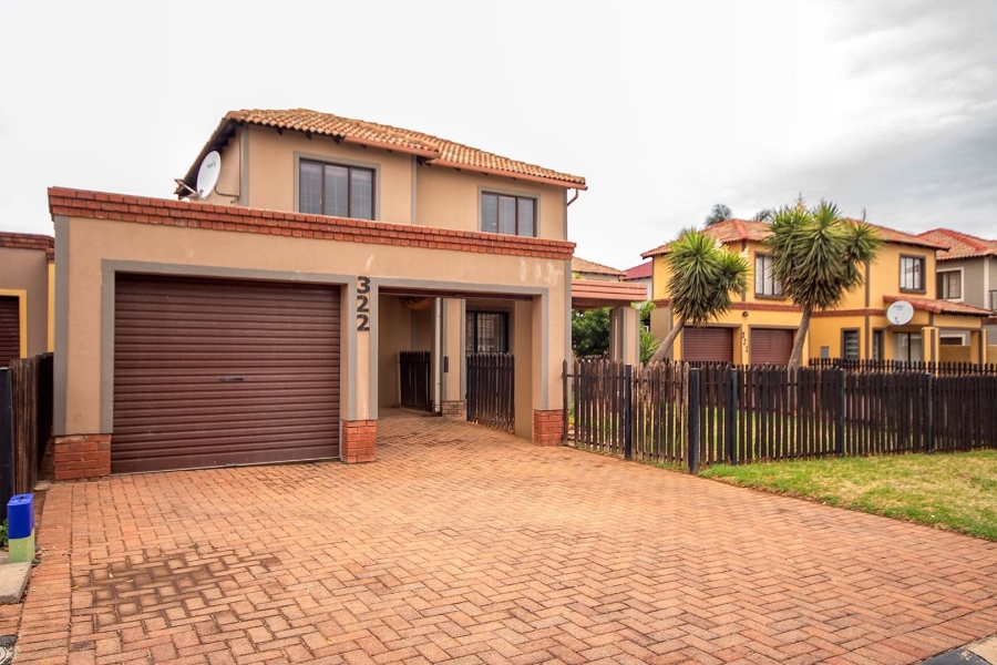 To Let 4 Bedroom Property for Rent in Meyersig Lifestyle Estate Gauteng