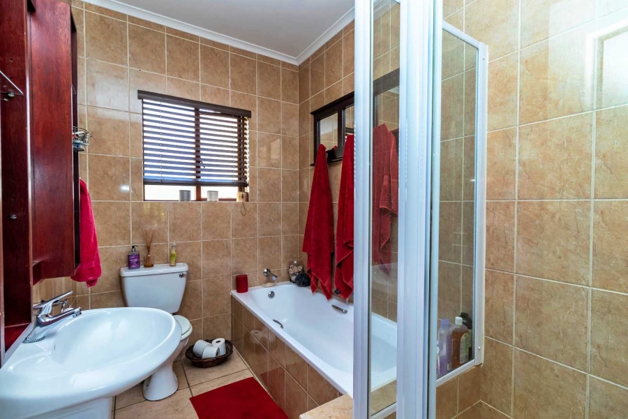 3 Bedroom Property for Sale in Ferndale Gauteng