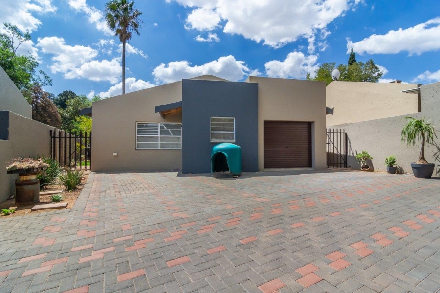 2 Bedroom Property for Sale in Greenhills Gauteng