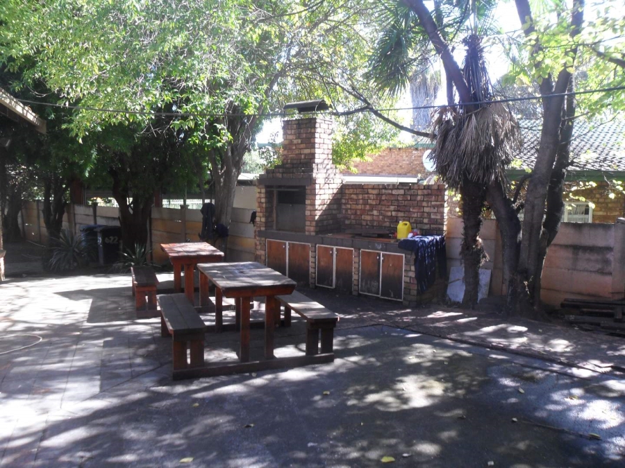 To Let commercial Property for Rent in Garsfontein Gauteng