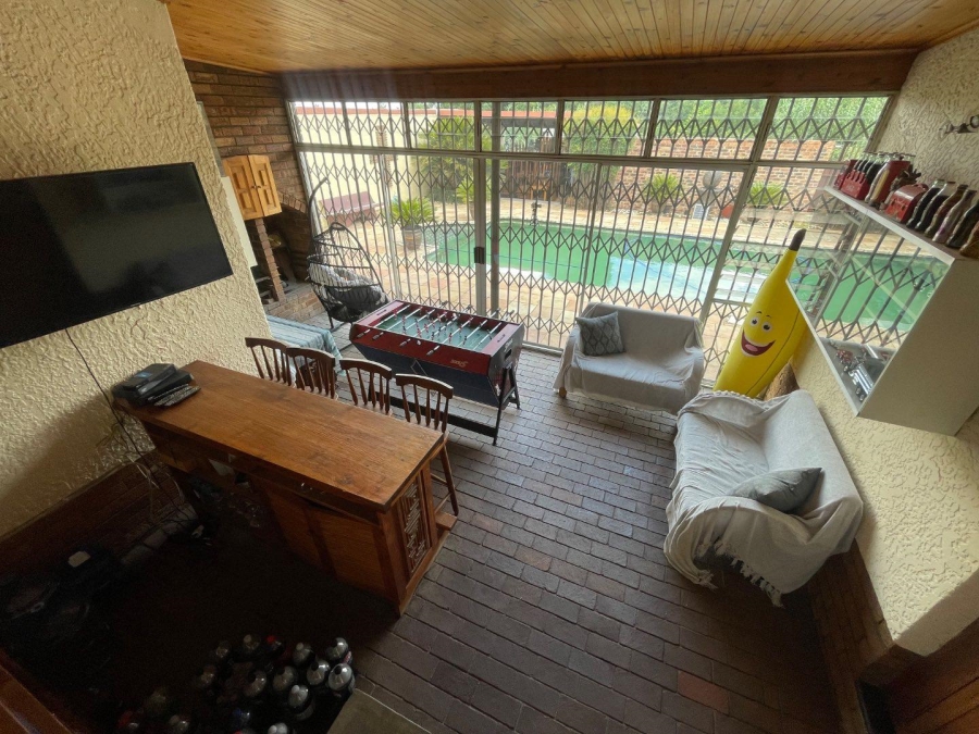 4 Bedroom Property for Sale in South Crest Gauteng