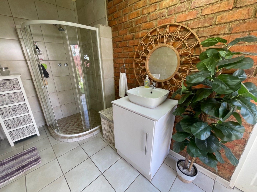 4 Bedroom Property for Sale in South Crest Gauteng