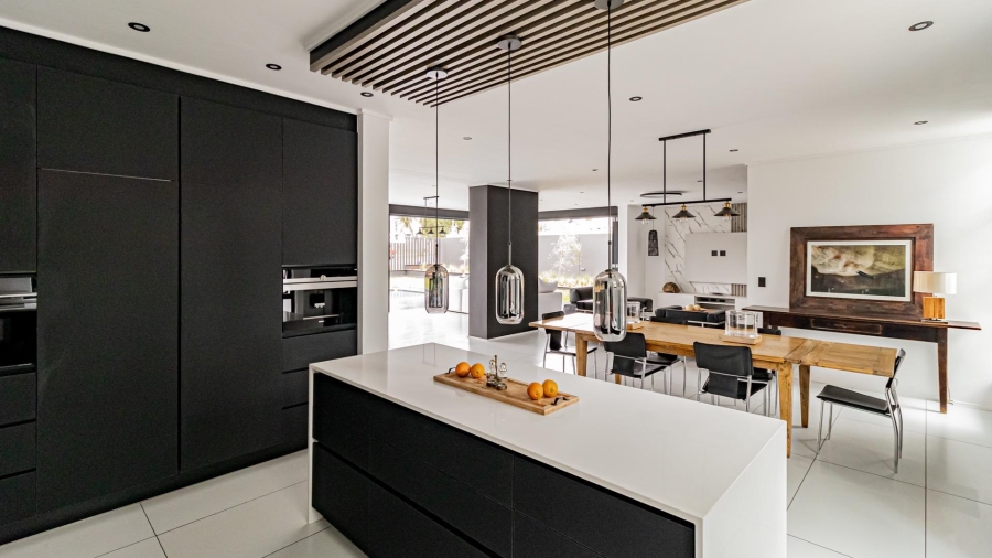 5 Bedroom Property for Sale in Helderfontein Estate Gauteng