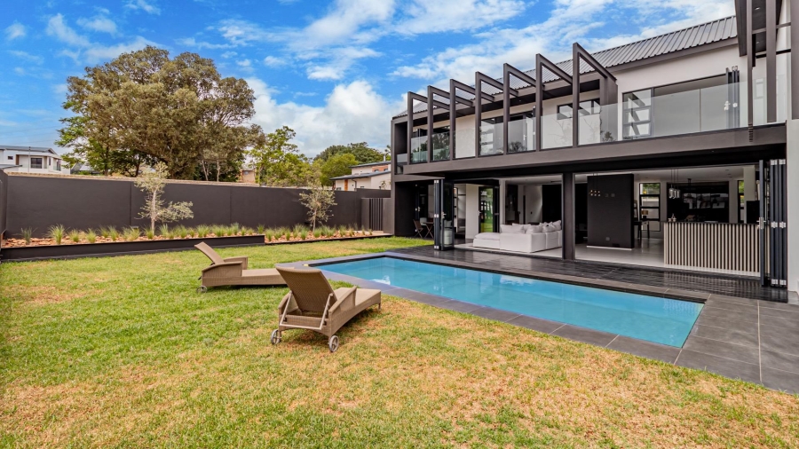 5 Bedroom Property for Sale in Helderfontein Estate Gauteng