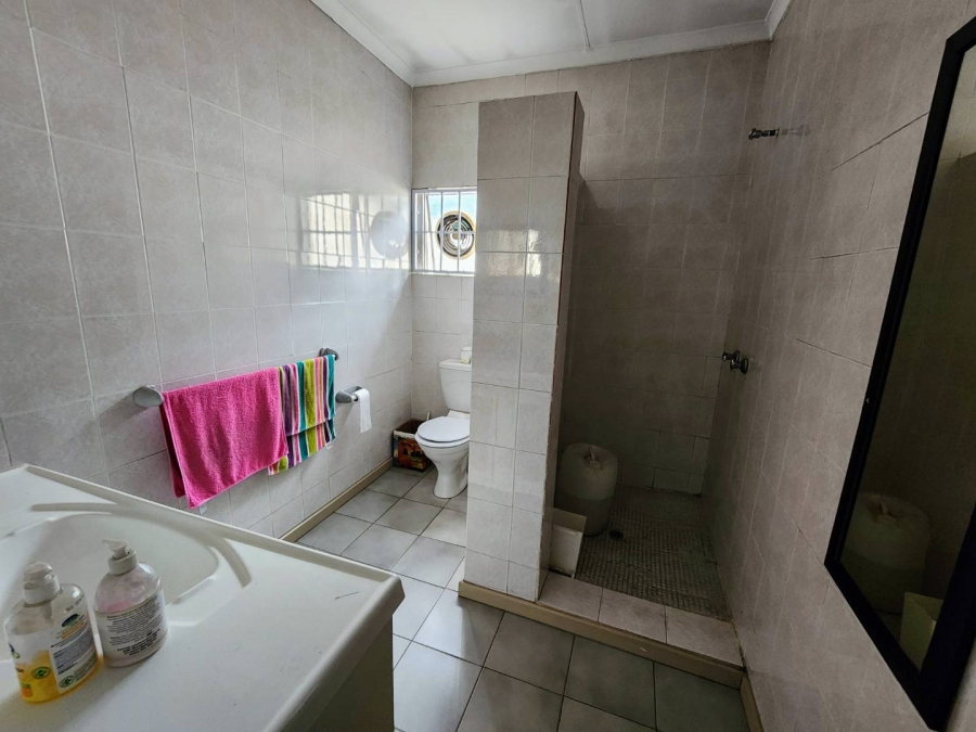 6 Bedroom Property for Sale in Riviera Gauteng