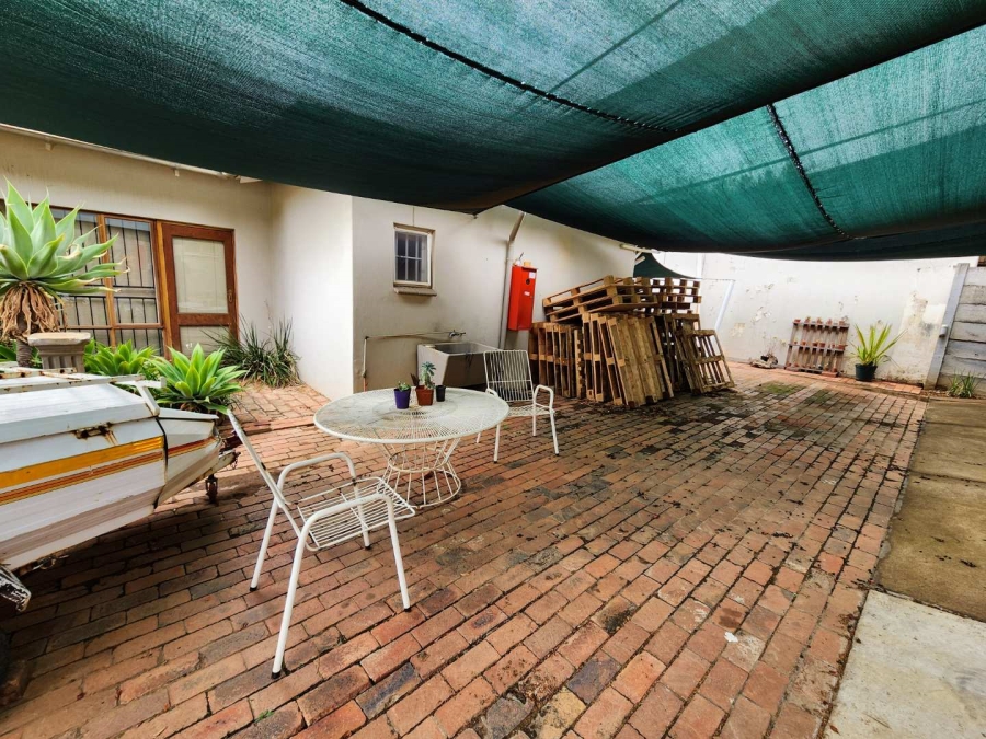 6 Bedroom Property for Sale in Riviera Gauteng