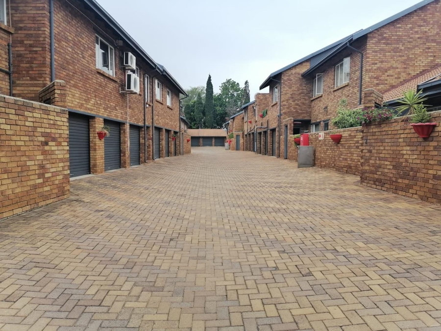 3 Bedroom Property for Sale in Terenure Gauteng