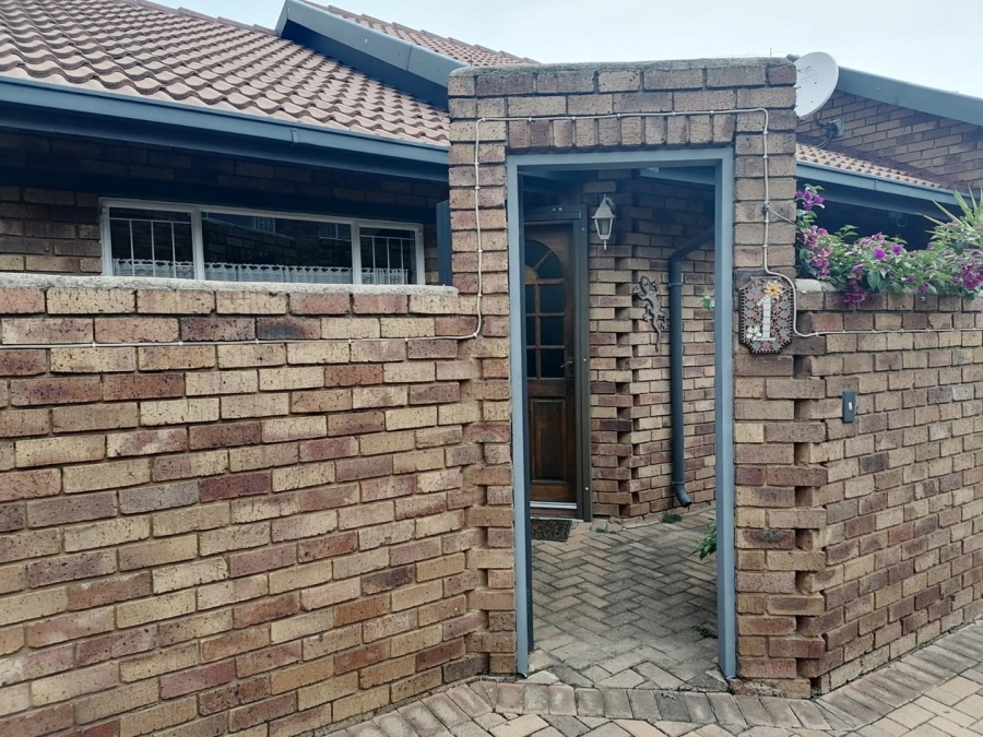 3 Bedroom Property for Sale in Terenure Gauteng