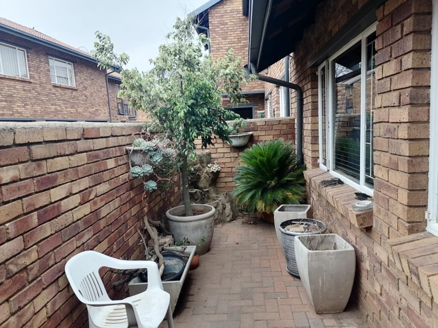 3 Bedroom Property for Sale in Terenure Gauteng