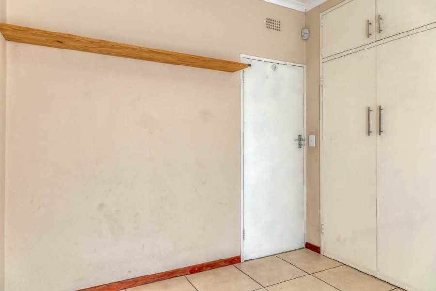3 Bedroom Property for Sale in Oakdene Gauteng
