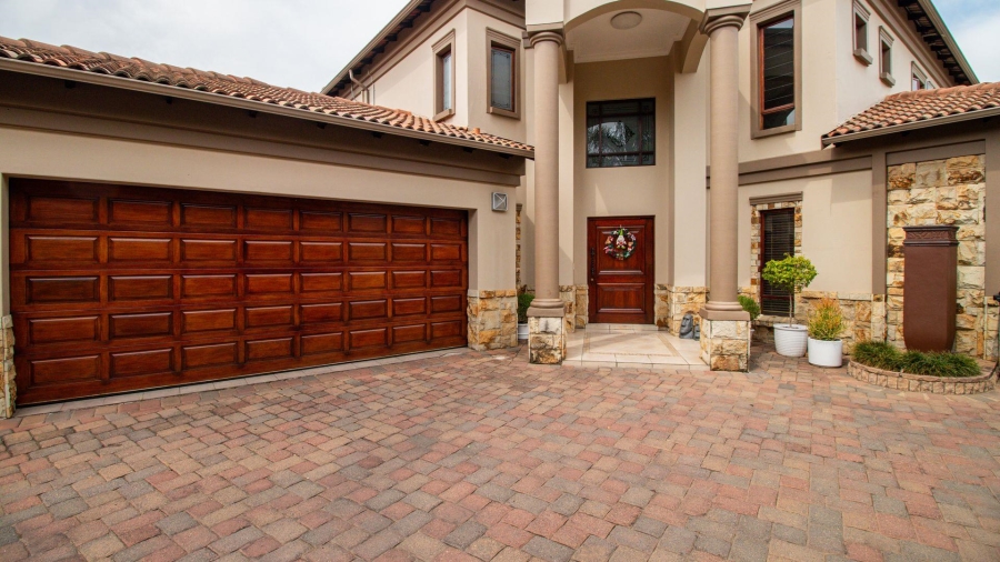 3 Bedroom Property for Sale in Lakefield Gauteng