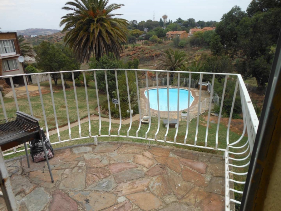 To Let 3 Bedroom Property for Rent in Townsview Gauteng