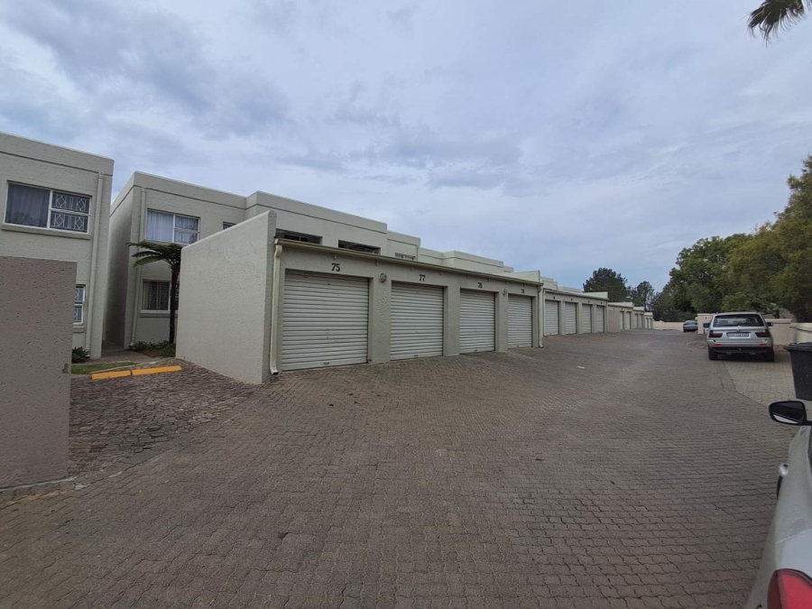 To Let 2 Bedroom Property for Rent in Vorna Valley Gauteng