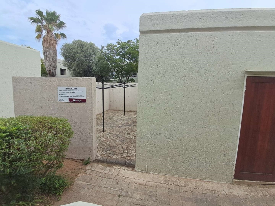 To Let 2 Bedroom Property for Rent in Vorna Valley Gauteng