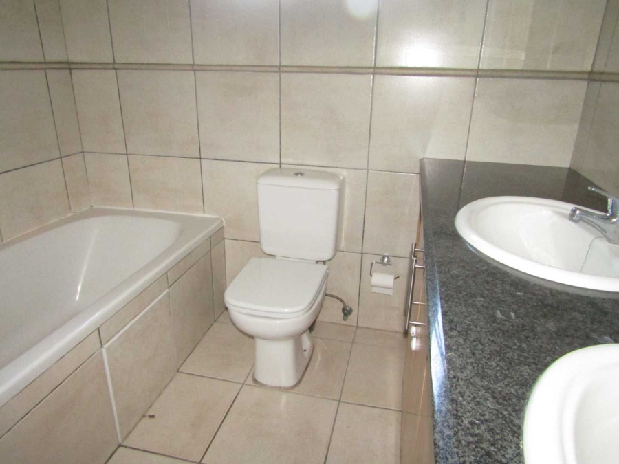 To Let 3 Bedroom Property for Rent in Glenhazel Gauteng