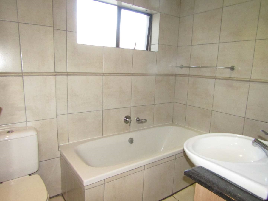 To Let 3 Bedroom Property for Rent in Glenhazel Gauteng