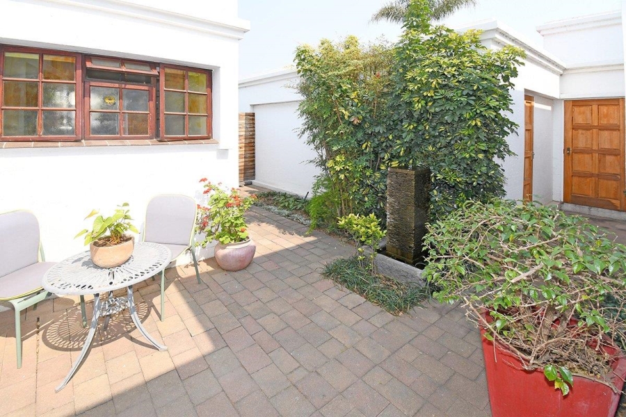 4 Bedroom Property for Sale in Lonehill Gauteng
